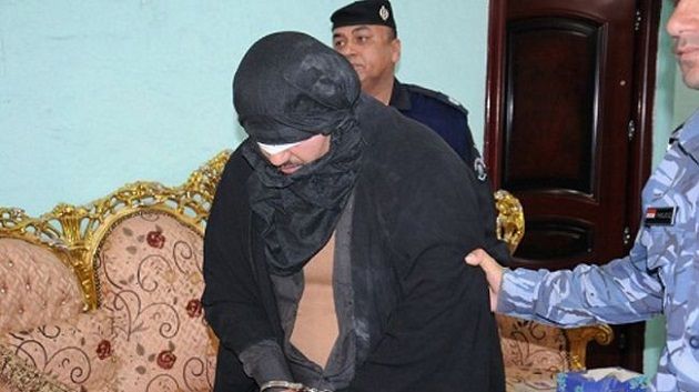 العراق : القبض على 14 داعشيا في الفلوجة متنكرين بزي نساء
