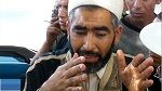 عادل العلمي يجمع 40 شخصا أمام التأسيسي للاحتجاج على الفصل 6 من الدستور 