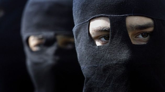 سوسة : ملثمان يقتحمان منزل عوني سجون ويعتديان على أحدهما