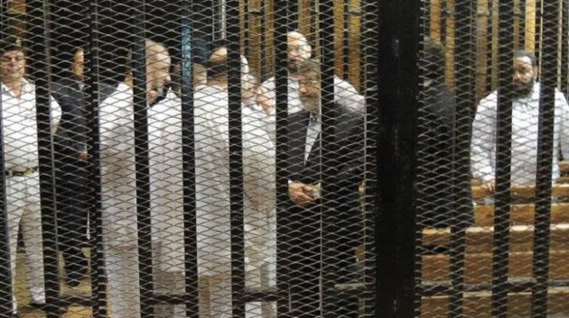 مصر : جلسة لمحاكمة مرسي و 35 إخوانيا بتهم التخابر وإفشاء أسرار الدولة