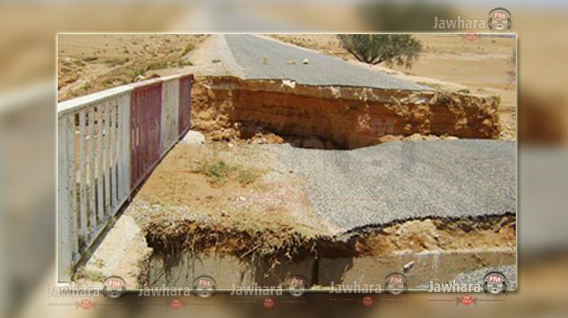قابس : العثور على جثتي المفقودين في حادثة انزلاق سيارة بواد الربايب
