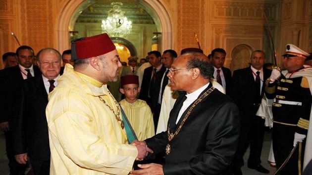 بعد أن مدّد فترة إقامته : الملك محمد السادس يعود إلى المغرب