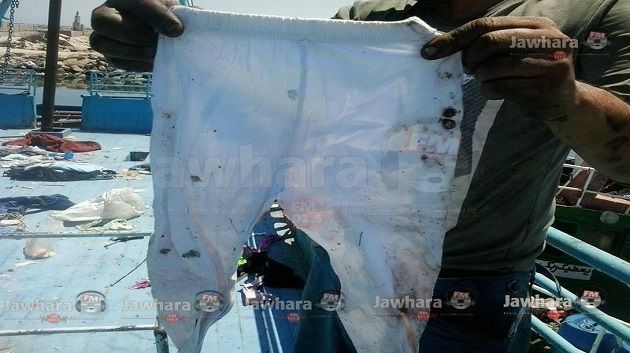 المهدية : إخراج مركب من البحر أقَّلَ ألف مهاجر غير شرعي