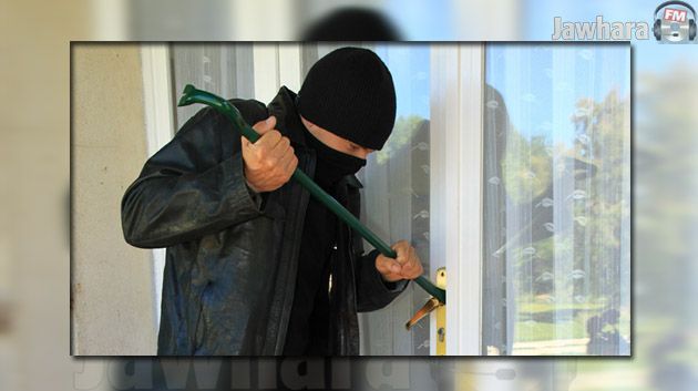 مجهولون يقتحمون منزل الناشط السياسي محمد علي عزيز