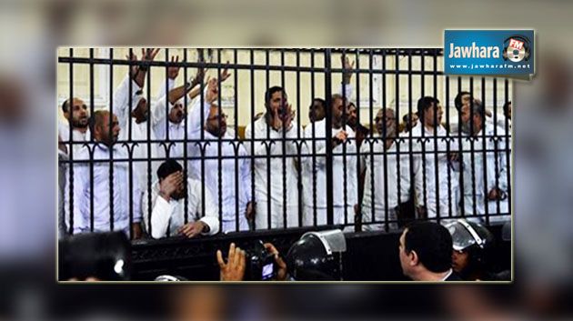  مصر : الحكم بإعدام 12 من أنصار مرسي 