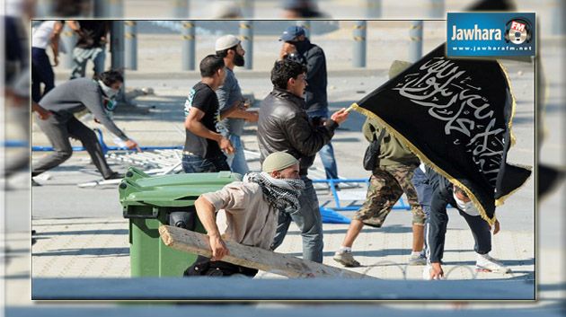 الفحص : اشتباكات بين الأمن ومتشددين حاولوا السيطرة على مسجد