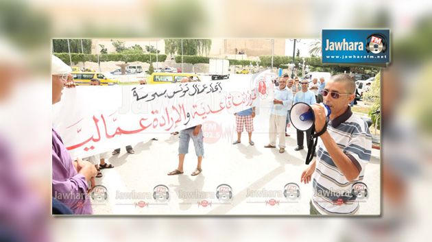 سوسة : وقفة احتجاجية لسائقي التاكسي الفردي