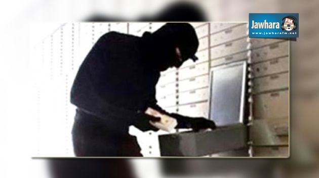 قصور الساف: مختل عقليا يحاول السطو على بنك