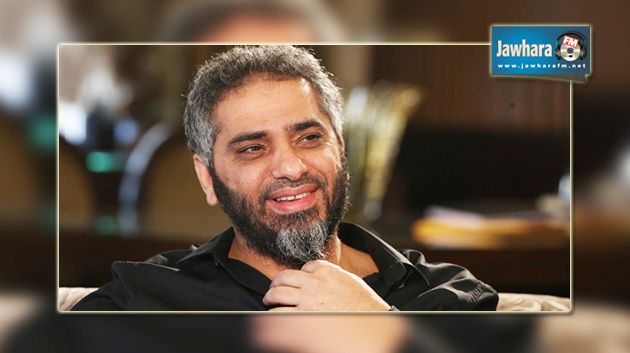 فضل شاكر ينشد أغنية
