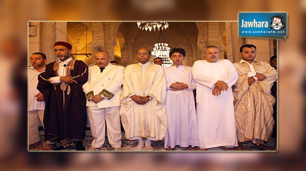 المرزوقي يؤدي صلاة العيد بالجامع الكبير بسوسة