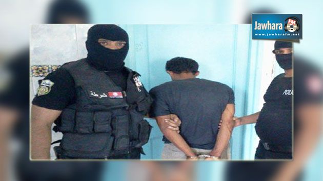 المهدية : القبض على عنصر متورّط في قضايا إرهابية