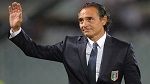 براندلي يستقيل من تدريب المنتخب الإيطالي 