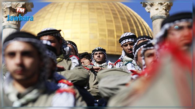 توافد الفلسطينيين بأعداد كبيرة على باحة الأقصى للاحتفال بالمولد النبوي الشريف