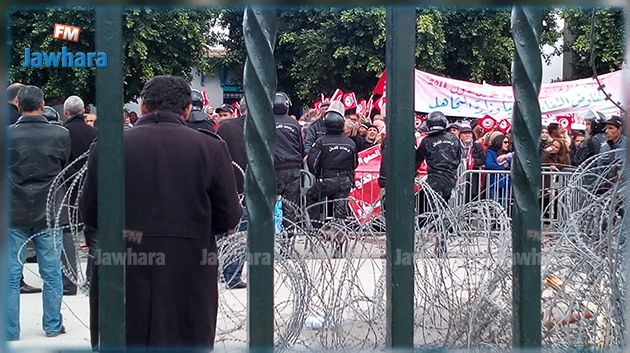 وزير التربية يردّ على احتجاجات الناجحين في مناظرة 