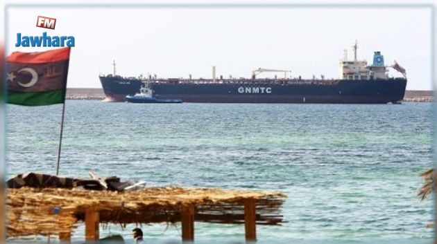 ليبيا: غلق 3 موانئ نفطية بسبب رداءة الطقس