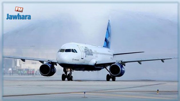 انزلاق طائرة ركاب بمطار بوسطن