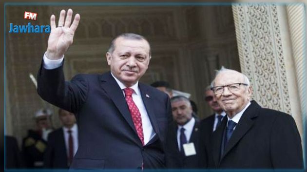 كريم كريفة : نطالب برد رسمي على رفع أردوغان شعار رابعة أمام قصر قرطاج