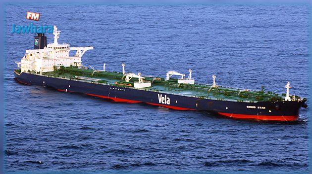 فقدان 32 شخصا في اصطدام ناقلة نفط إيرانية بسفينة صينية