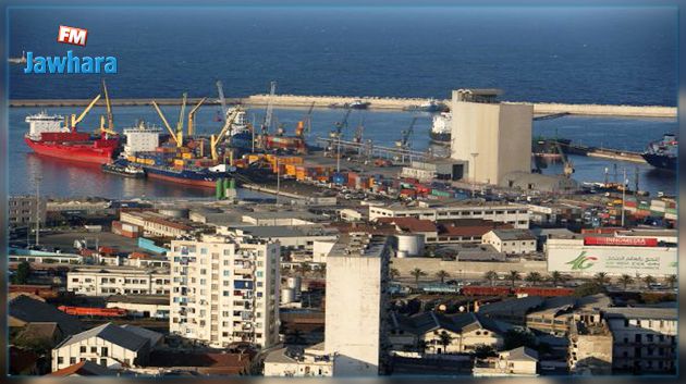 الجزائر تقرر تعليق استيراد 851 سلعة من الخارج