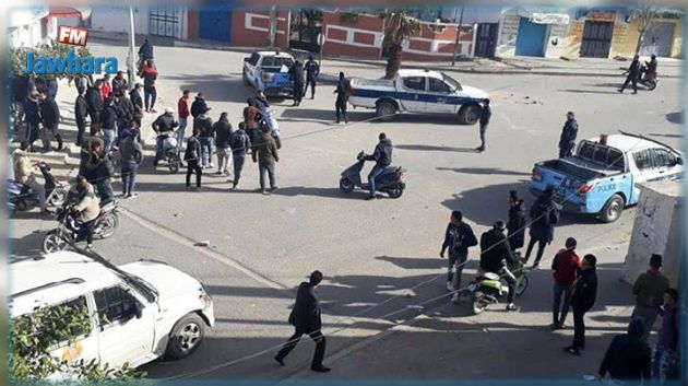وزير الداخلية : إيقاف تكفيريين شاركوا في أحداث النهب والحرق الأخيرة