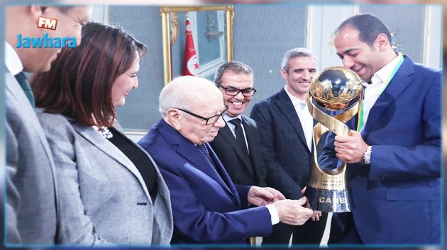 رئيس الجمهورية يكرّم لاعبي المنتخب الوطني لكرة اليد