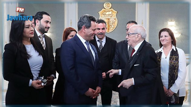 رئيس الجمهورية يلتقي أعضاء النقابة الوطنية للصحفيين التونسيين