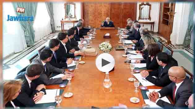 رئيس الجمهورية يشرف على الإجتماع الأوّل للجنة وثيقة قرطاج