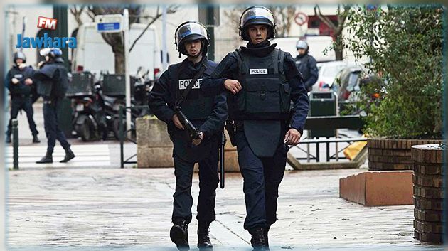 مسلح يحتجز رهائن داخل متجر جنوبي فرنسا