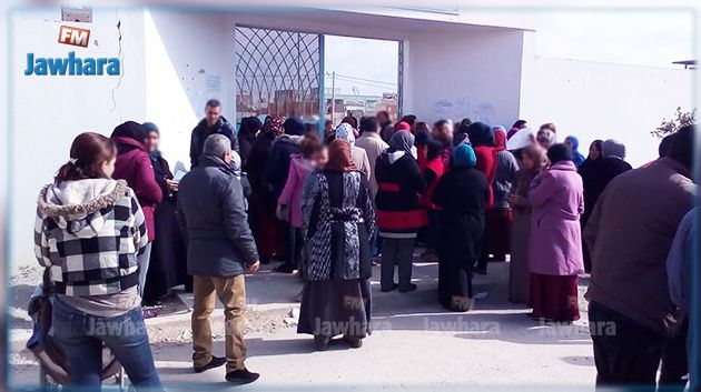 في مدرسة ابتدائية ببوحجلة : أولياء يحتجون بسبب الغياب المتواصل للمعلمين النواب 