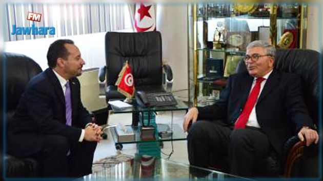 وزير الدفاع الوطني يلتقي السفير الأمريكي بتونس