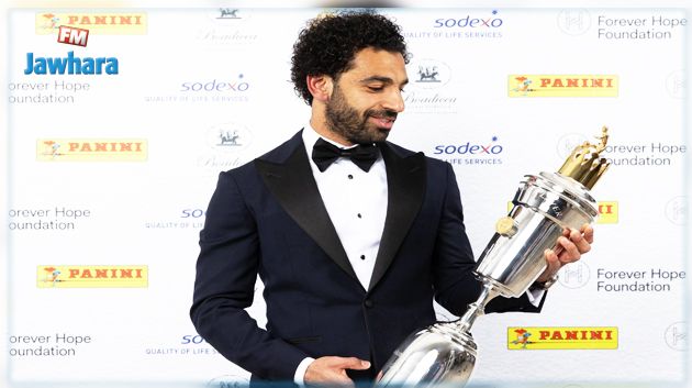 النجم المصري محمد صلاح يتوج بجائزة أفضل لاعب في الدوري الإنقليزي
