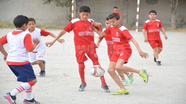 دورة في كرة القدم بين أكاديمية النجم الساحلي و المدرسة الإبتدائية بخزامة الغربية