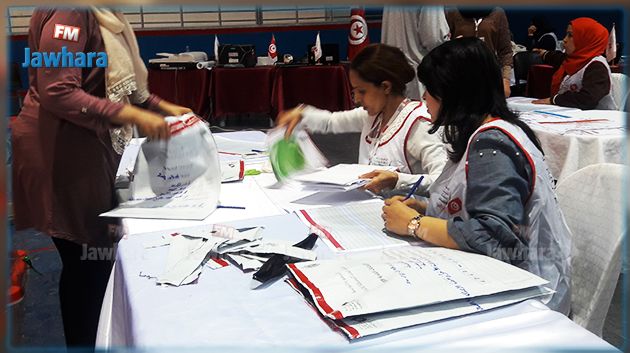 انتهاء عملية الفرز في قبلي.. تقدّم النهضة