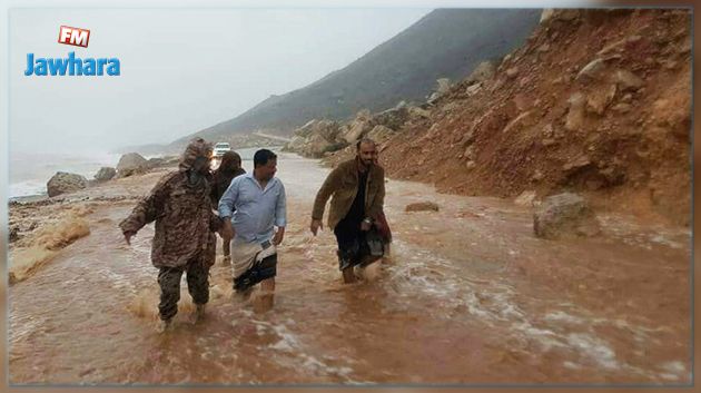 منطقة منكوبة : 17 مفقودا في جزيرة سقطرى اليمنية جراء إعصار 