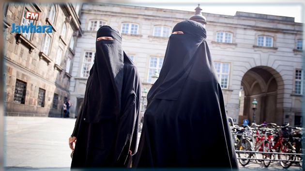 الدنمارك تحظر رسميا النقاب في الأماكن العامة