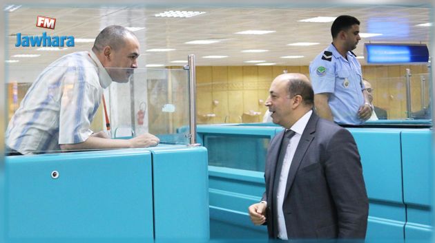 وزير النقل يؤدي زيارة إلى مطار تونس قرطاج