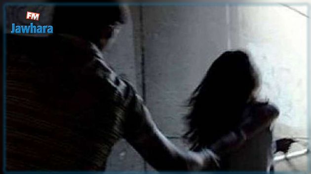 شابان يختطفان طالبة في القيروان