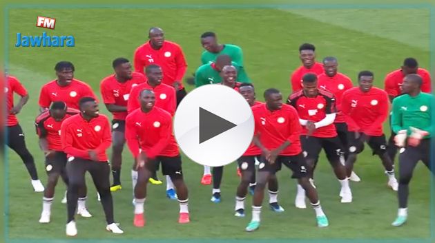 تمارين راقصة للسينغال قبل مواجهة اليابان (فيديو)