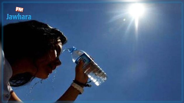 وزارة الصحة تحذّر من ضربة الشمس وتدعو إلى اتخاذ هذه الإجراءات