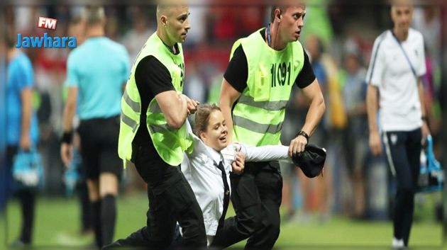 4 نساء اقتحمن المباراة النهائية في كأس العالم... من هنَّ وما هي مطالبهنّ؟