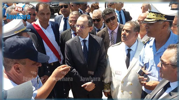 وزير الداخلية حول السطو على بنك القصرين : لا يمكن الجزم بأن العملية إرهابية