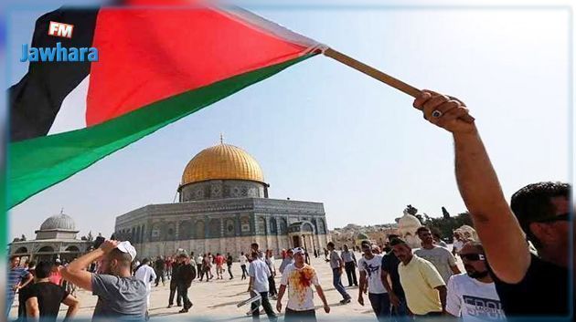 مشروع قانون إسرائيلي: السجن لمن يرفع العلم الفلسطيني