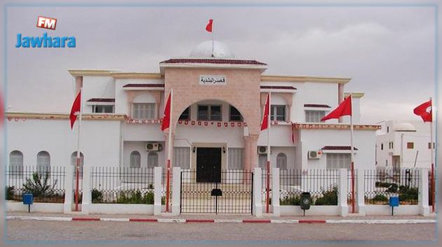 قد تفوق 4 آلاف دينار مع مسكن وسيارة.. منح وإمتيازات رؤساء البلديات