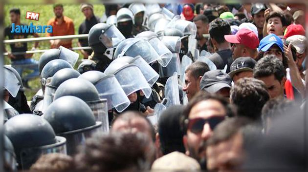 الجزائر : استنفار أمني لمنع احتجاجات  آلاف العسكريين