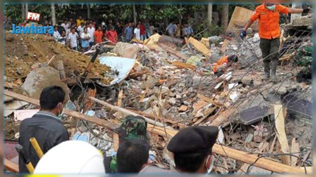 حصيلة زلزال وتسونامي إندونيسيا ترتفع إلى 384 قتيلا