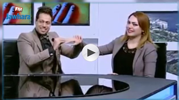 فيديو : مذيع يفاجئ زميلته بخطبتها على الهواء