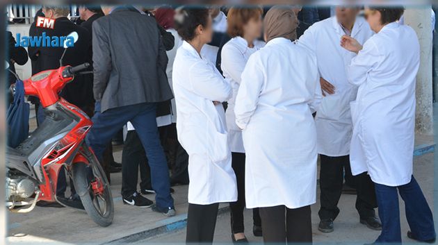 متّهم بتقصير أسفر عن بتر يد رضيعة : مسيرة تضامنية مع طبيب يخضع للتحقيق القضائي