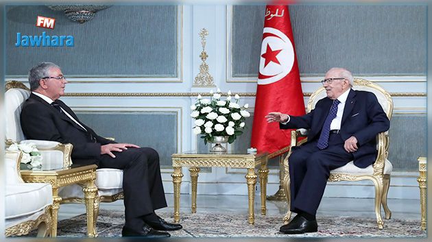 رئيس الجمهورية يلتقي وزير الدفاع