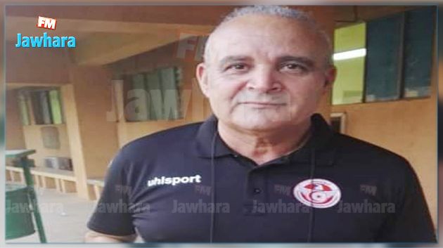 منتخب النيجر يكرم طبيب المنتخب الوطني بعد إنقاذه لاعبا في لقاء الذهاب