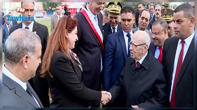 هاجر بالشّيخ أحمد تعلّق على ملاحظة رئيس الجمهورية إليها أثناء موكب رسمي
